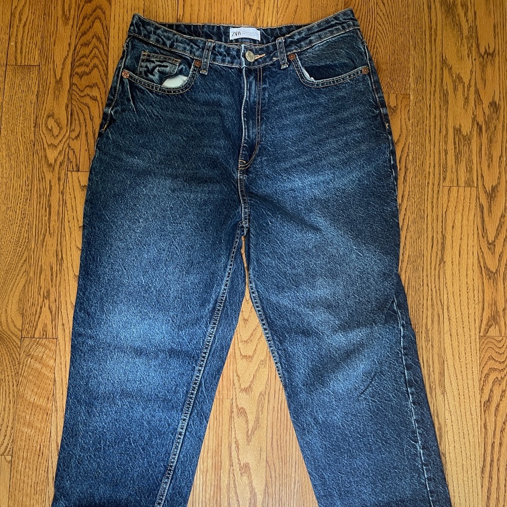 Zara Dark Wash Denim Jeans - Picture 2 of 4